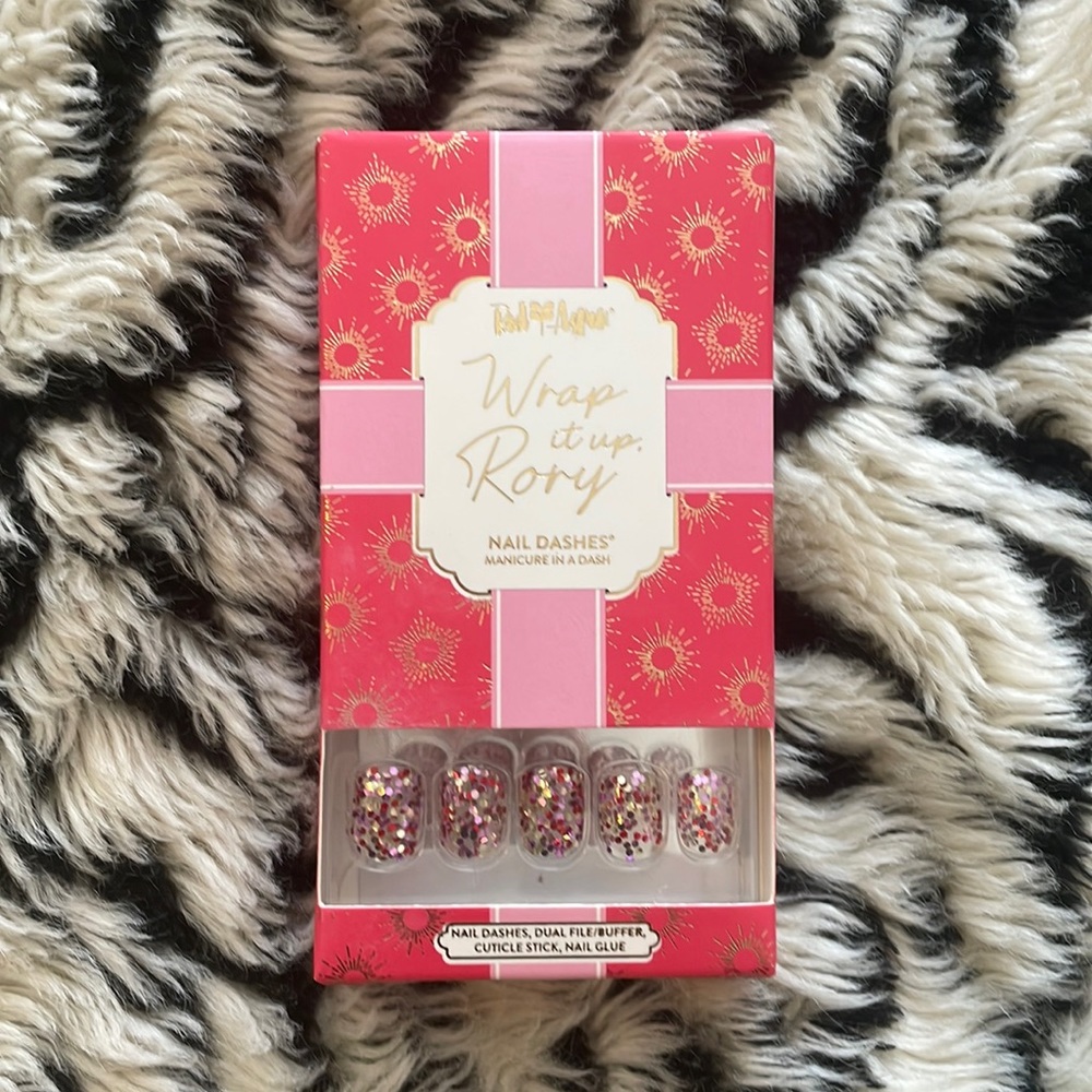 RED ASPEN Nail Dashes